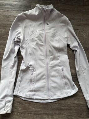 BUNDLE Lululemon Light Lavender Full-Zip + lavender top in size 4!